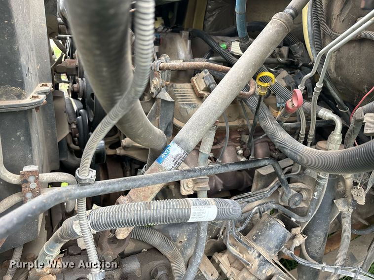 image for item DS2524 2003 GMC C6C042 flatbed truck