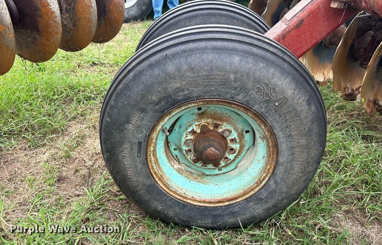 image for item DS2526 Miller  off-set disk