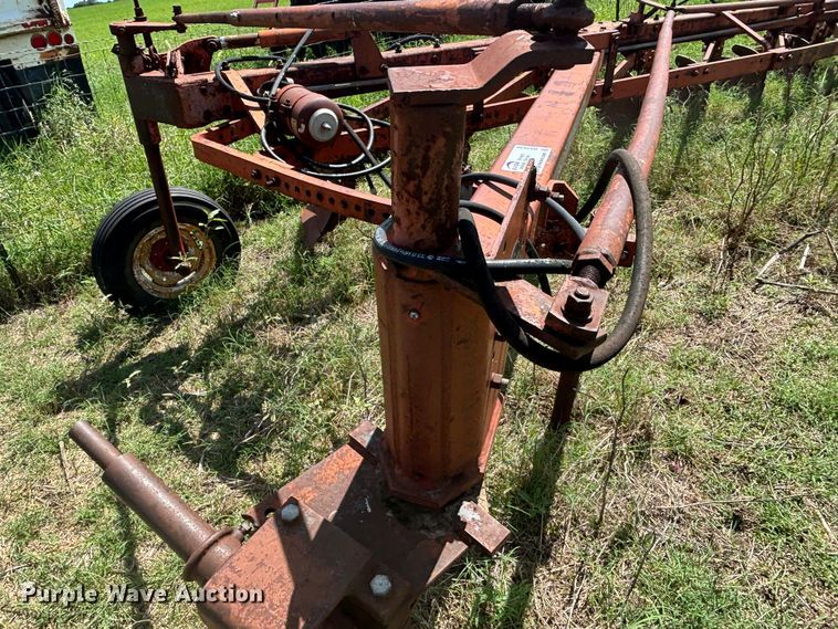 image for item DS2530 Massey Ferguson  880 seven bottom plow