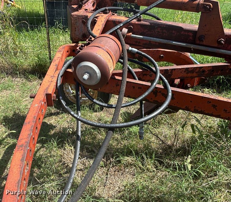 image for item DS2530 Massey Ferguson  880 seven bottom plow