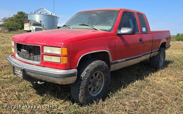 image for item DS4814 1998 GMC Sierra 1500 Ext. Cab pickup truck