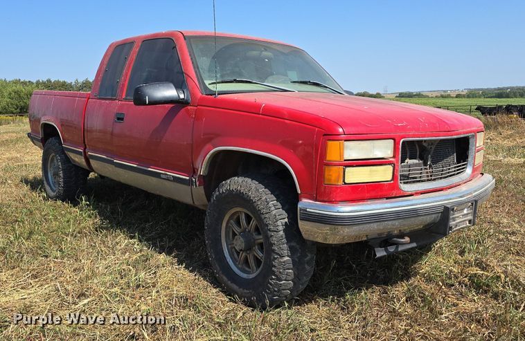 image for item DS4814 1998 GMC Sierra 1500 Ext. Cab pickup truck