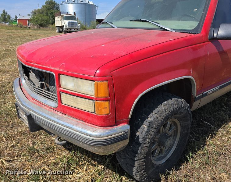 image for item DS4814 1998 GMC Sierra 1500 Ext. Cab pickup truck