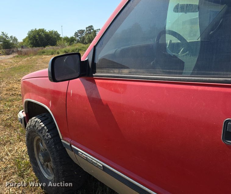 image for item DS4814 1998 GMC Sierra 1500 Ext. Cab pickup truck