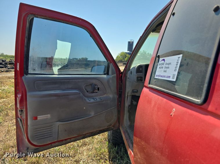 image for item DS4814 1998 GMC Sierra 1500 Ext. Cab pickup truck