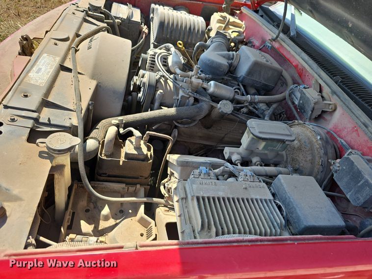 image for item DS4814 1998 GMC Sierra 1500 Ext. Cab pickup truck