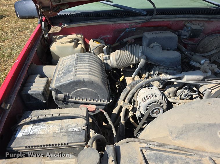 image for item DS4814 1998 GMC Sierra 1500 Ext. Cab pickup truck