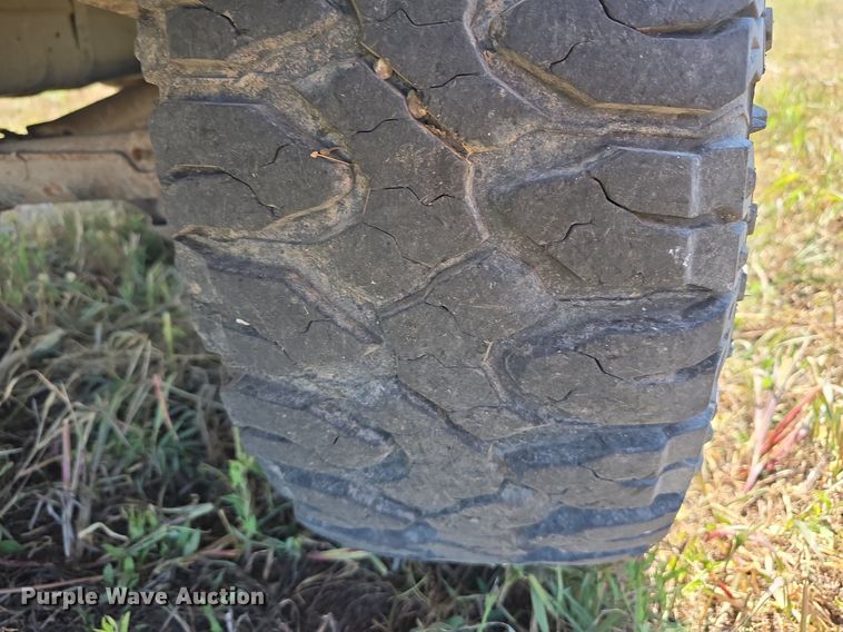 image for item DS4814 1998 GMC Sierra 1500 Ext. Cab pickup truck