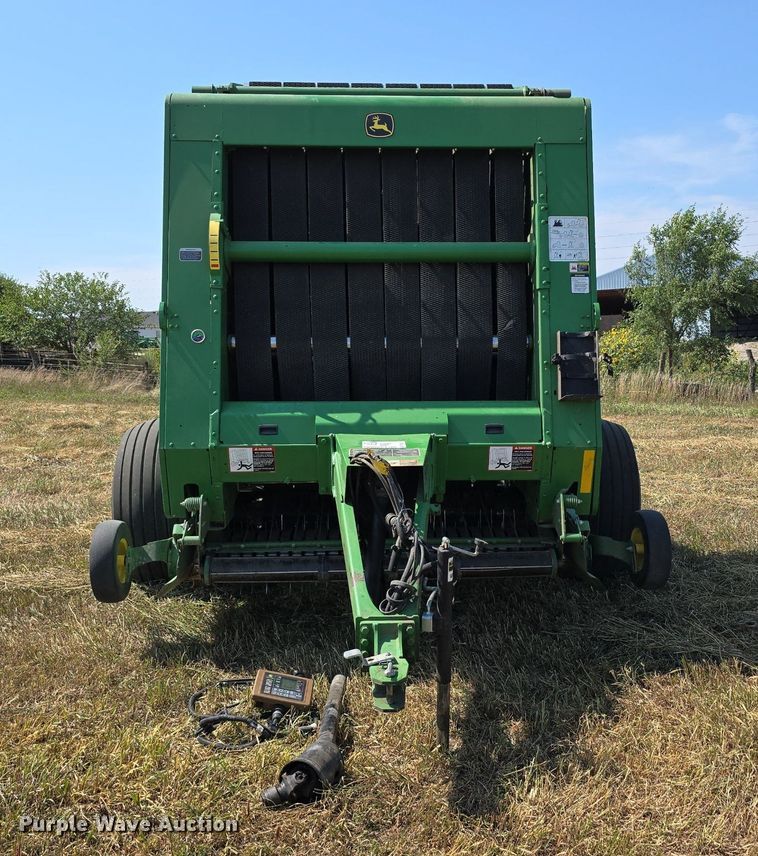 image for item DS4817 2017 John Deere 569 Mega Wide round baler