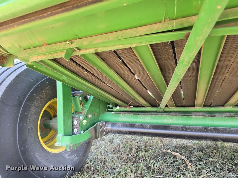 image for item DS4817 2017 John Deere 569 Mega Wide round baler