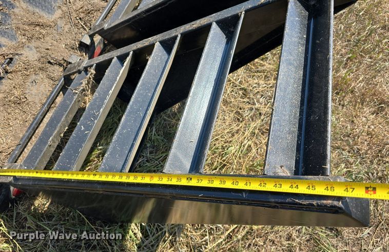 image for item DS4818 Beaver tail