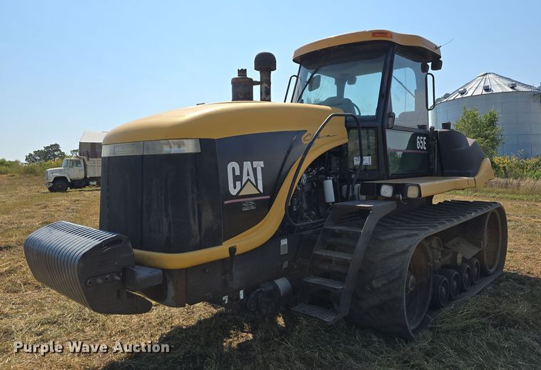 image for item DS4819 1999 Caterpillar Challenger 65E tractor