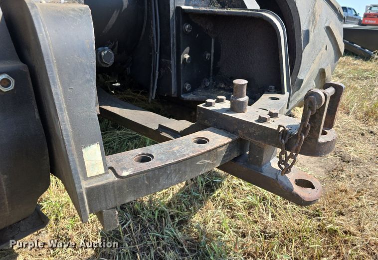 image for item DS4819 1999 Caterpillar Challenger 65E tractor