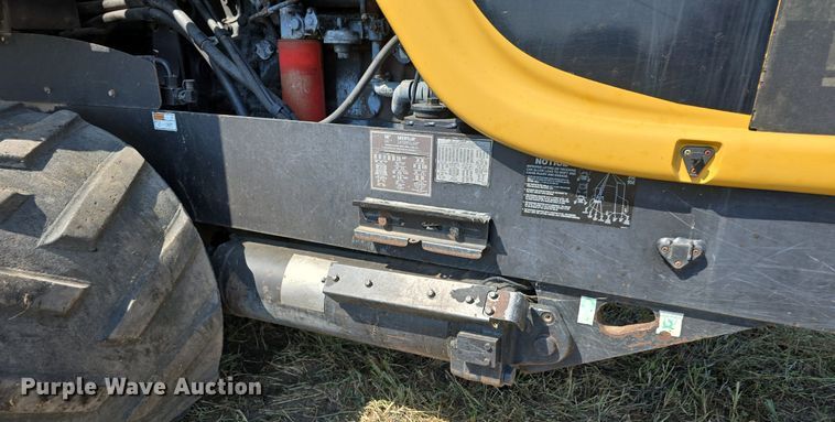 image for item DS4819 1999 Caterpillar Challenger 65E tractor