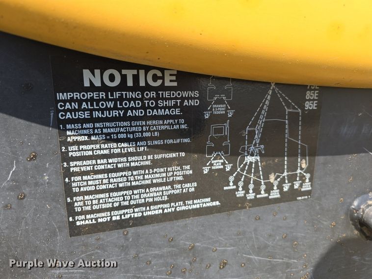 image for item DS4819 1999 Caterpillar Challenger 65E tractor