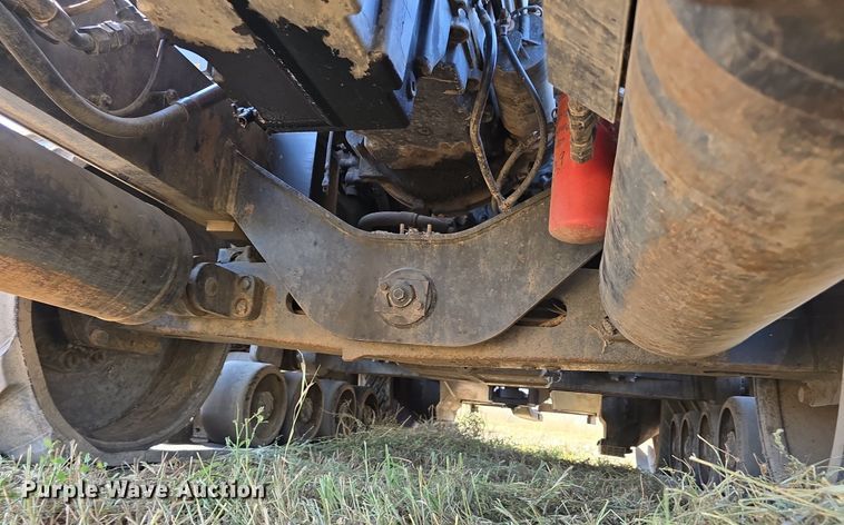 image for item DS4819 1999 Caterpillar Challenger 65E tractor