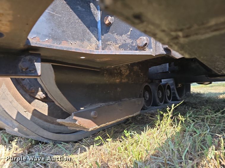 image for item DS4819 1999 Caterpillar Challenger 65E tractor