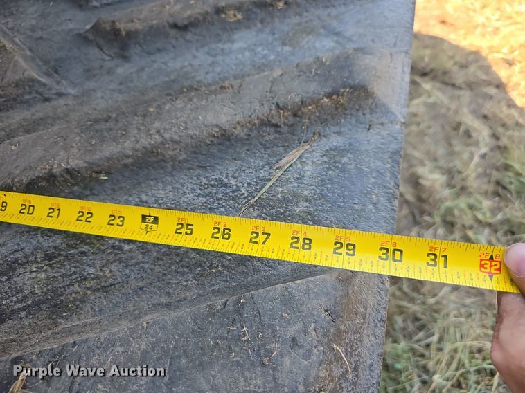 image for item DS4819 1999 Caterpillar Challenger 65E tractor