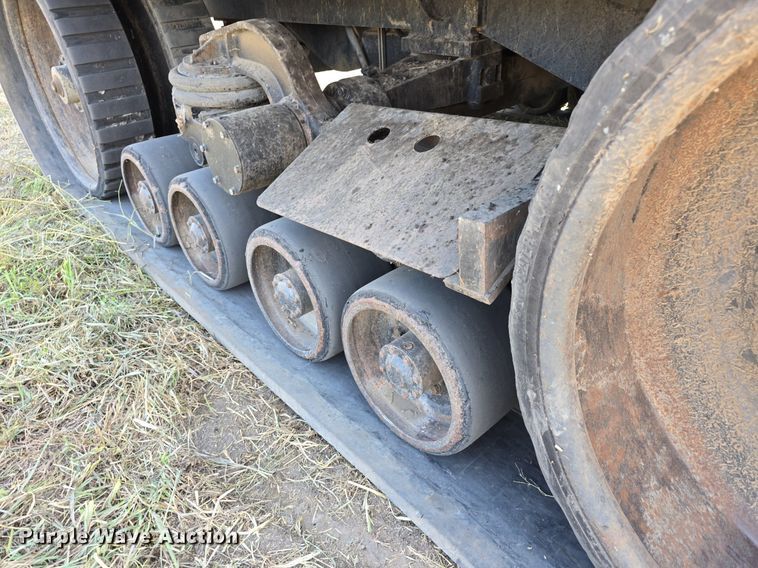 image for item DS4819 1999 Caterpillar Challenger 65E tractor