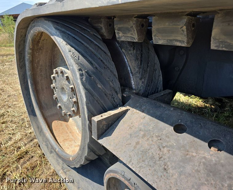 image for item DS4819 1999 Caterpillar Challenger 65E tractor