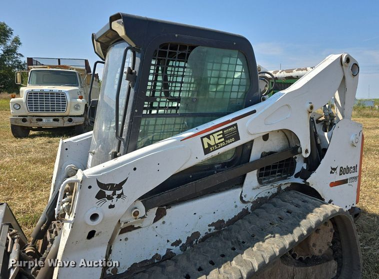 image for item DS4820 2013 Bobcat T770 tracked skid steer loader