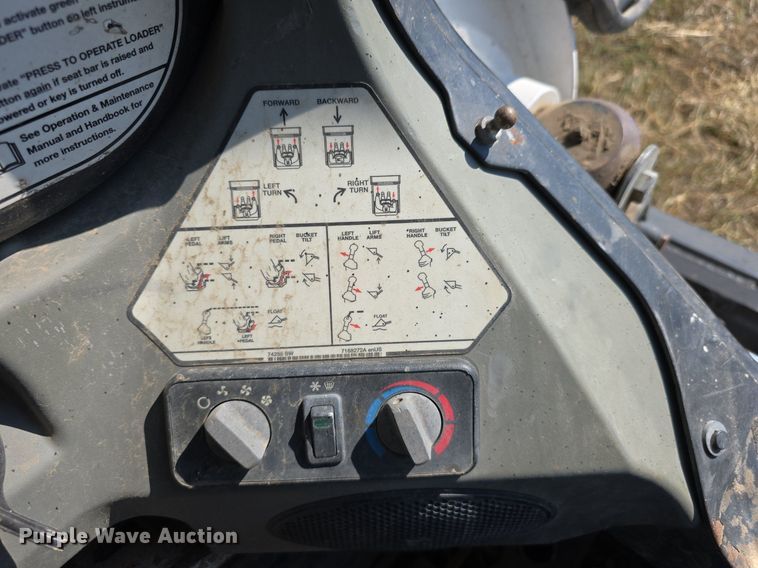 image for item DS4820 2013 Bobcat T770 tracked skid steer loader