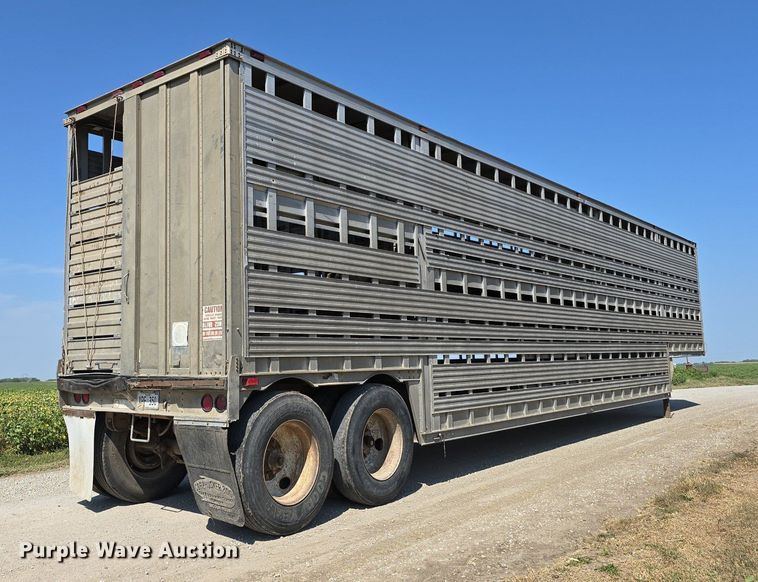 image for item DS4821 1983 Barrett Trailers livestock trailer