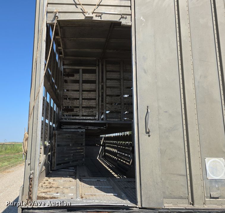 image for item DS4821 1983 Barrett Trailers livestock trailer