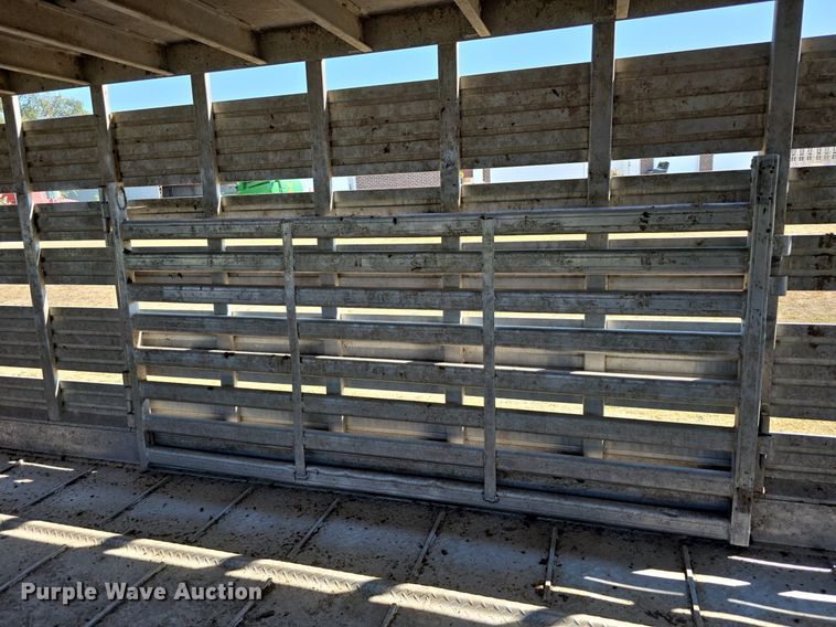 image for item DS4821 1983 Barrett Trailers livestock trailer