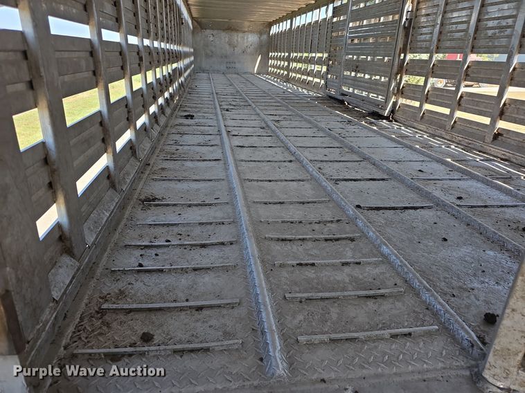 image for item DS4821 1983 Barrett Trailers livestock trailer