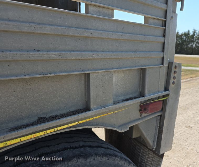 image for item DS4821 1983 Barrett Trailers livestock trailer