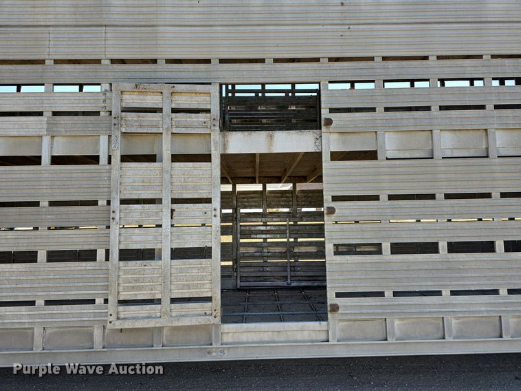 image for item DS4821 1983 Barrett Trailers livestock trailer