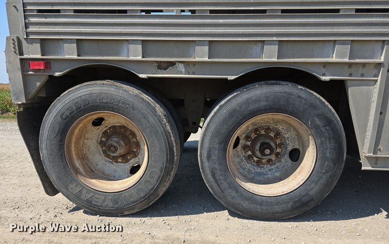 image for item DS4821 1983 Barrett Trailers livestock trailer