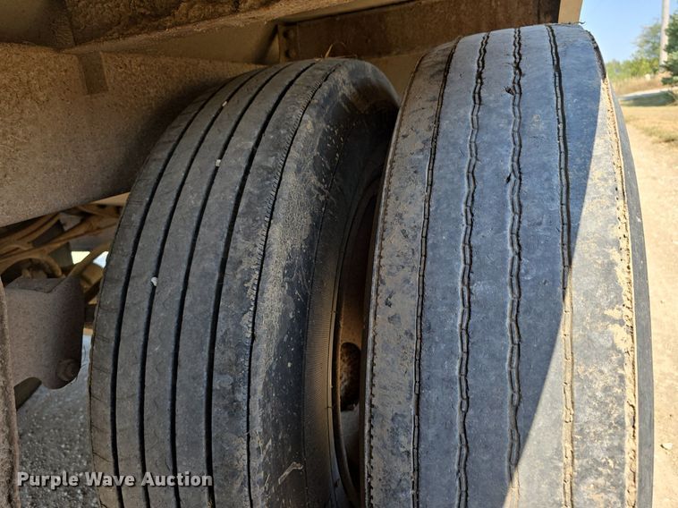 image for item DS4821 1983 Barrett Trailers livestock trailer