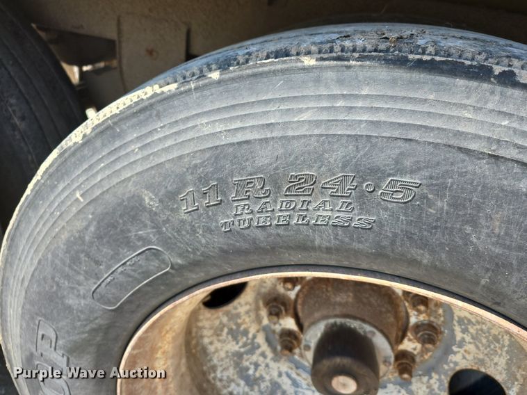 image for item DS4821 1983 Barrett Trailers livestock trailer