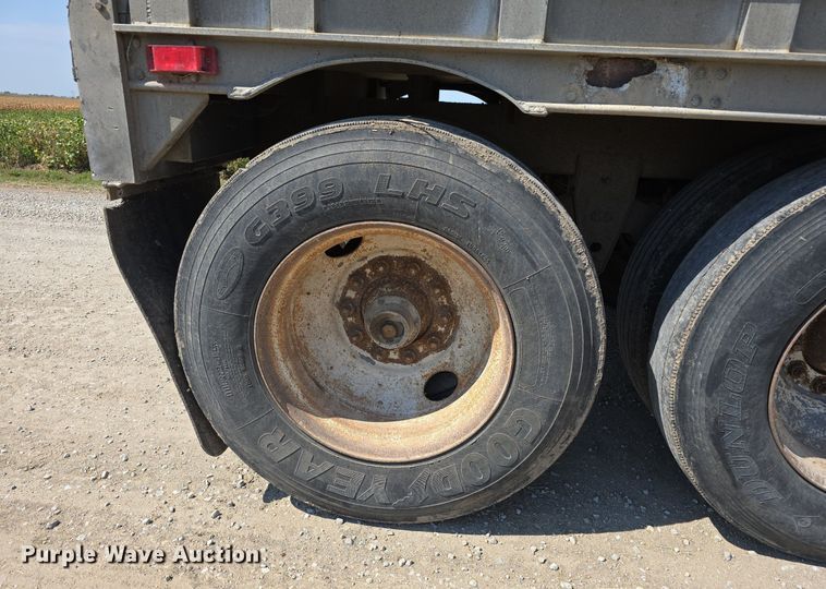 image for item DS4821 1983 Barrett Trailers livestock trailer