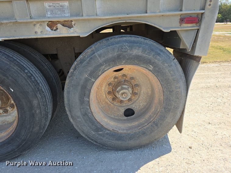 image for item DS4821 1983 Barrett Trailers livestock trailer