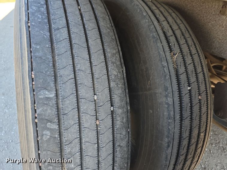 image for item DS4821 1983 Barrett Trailers livestock trailer