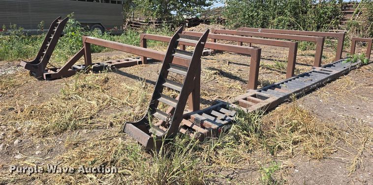 image for item DS4822 Sprayer hauling rack