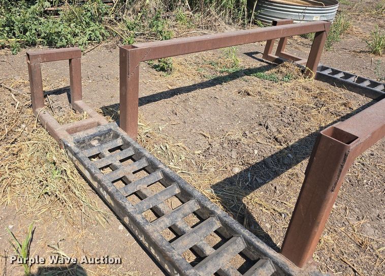 image for item DS4822 Sprayer hauling rack