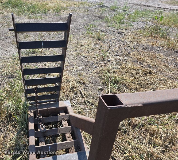 image for item DS4822 Sprayer hauling rack