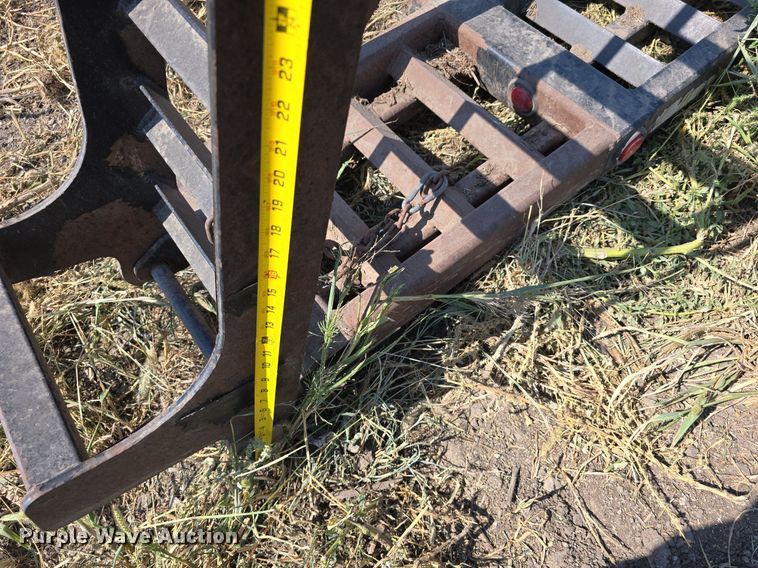 image for item DS4822 Sprayer hauling rack