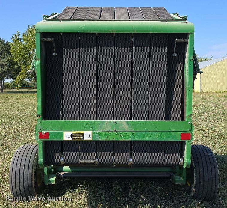 image for item DS4825 1990 John Deere 535 round baler
