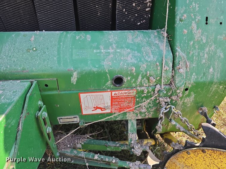 image for item DS4825 1990 John Deere 535 round baler