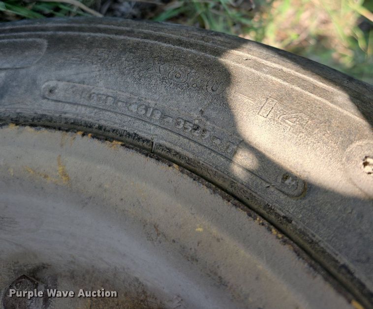 image for item DS4826 John Deere 1518 batwing rotary mower