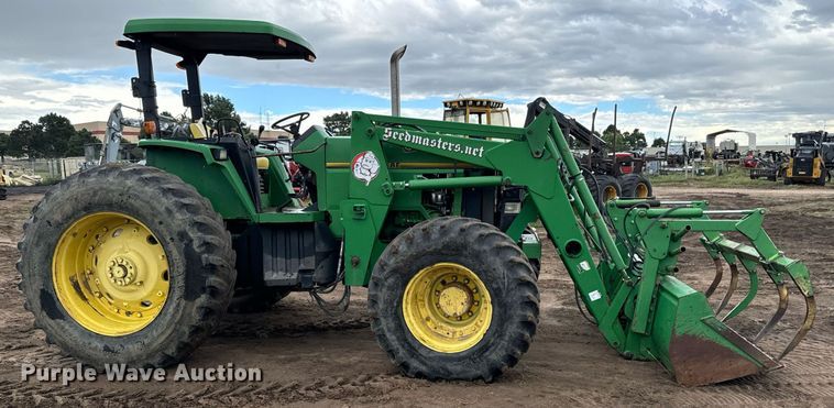 image for item DS7533 1994 John Deere 7800 MFWD tractor