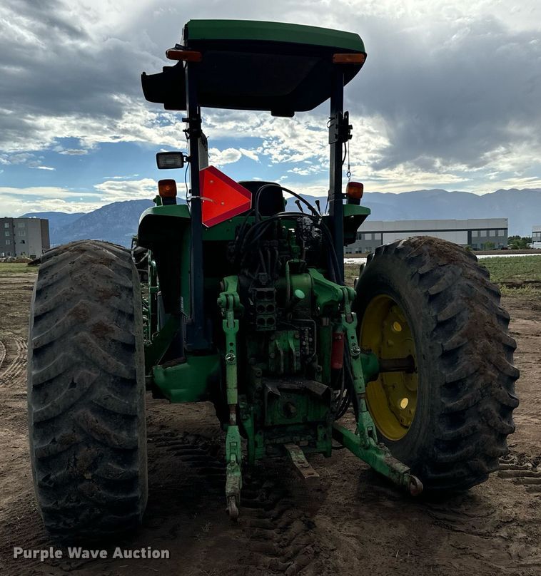 image for item DS7533 1994 John Deere 7800 MFWD tractor