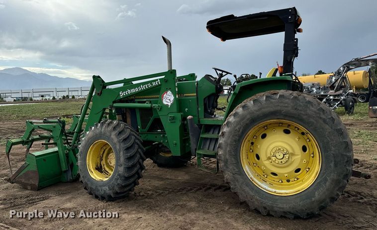 image for item DS7533 1994 John Deere 7800 MFWD tractor