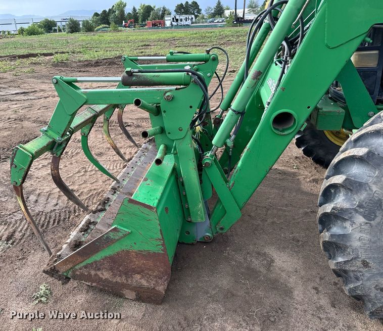 image for item DS7533 1994 John Deere 7800 MFWD tractor