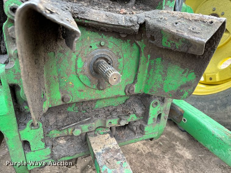 image for item DS7533 1994 John Deere 7800 MFWD tractor